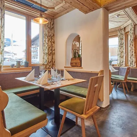 Hubertushof Hotel 3*