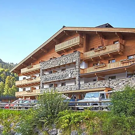 Hubertushof Hotel 3*