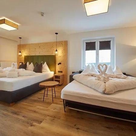Hubertushof 3*