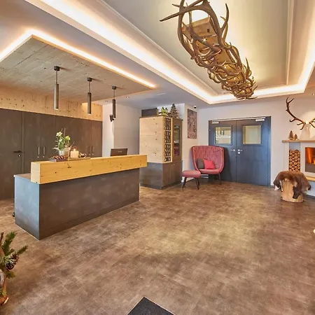 Hubertushof 3*